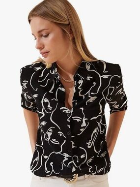Big Dart Abstract Face Art Print Graphic Button Down Long Sleeve Shirt Size 8